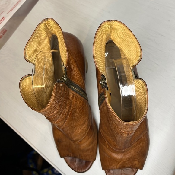 Paul Green Soft Leather Peep Toe Heeled Booties - Picture 11 of 15